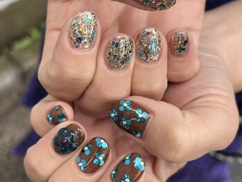 サロン アクセシブル(salon ACCESSIBLE)/アシンメトリーネイル