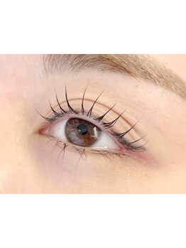 ナチュラル上品な目元にしたい