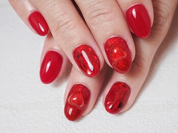 ミーナネイル(miinanail)/奥行きハートレッドネイル