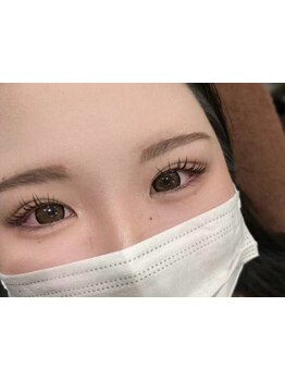 ナチュラル上品な目元にしたい