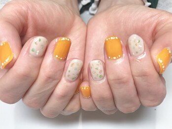 ネイルサロン マハロ 横浜四季の森フォレオ店(Nail Salon Mahalo)/シェル&ドットネイル