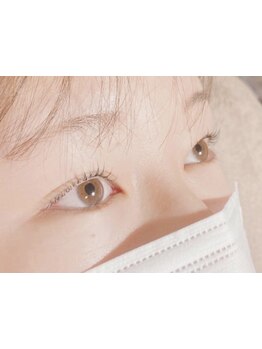 ナチュラル上品な目元にしたい