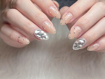 ミキネイルサロン(MiKi Nail Salon)/埋め尽くし上品ネイル 7980円