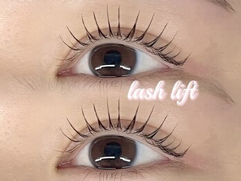 ラボテ ニュイ(laboT nuit)/ラッシュリフト