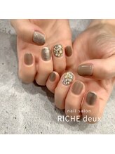 リッシュ ドゥ(RICHE deux)/ギラっと輝く埋め尽くしネイル！