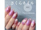人気のさくらネイル