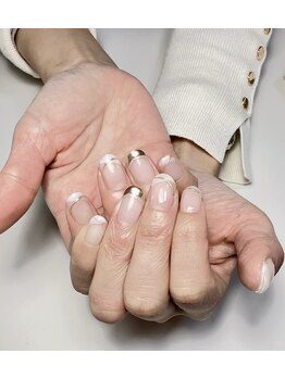 ユナールネイル(YUNA.L Nail)/【フレンチ＋デザイン】