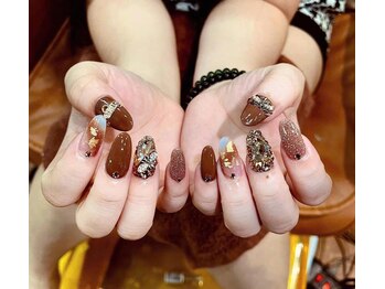 ヘブン ネイル 鶯谷(HEAVEN Nail)/チップやり放題