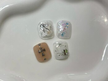 クプ アイラッシュプラス(qup)/【フットネイル】親指アート