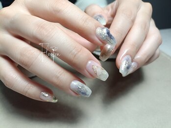 フローフェン(Floofen)/2026.5月のNo.1デザイン