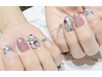 アリイネイルズ(ALII Nails)/ピンクギラギラネイル