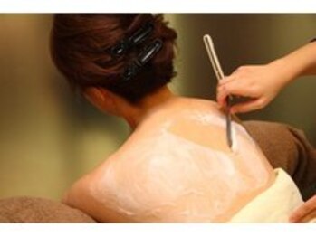 ポアレスサロン フィル(fil)/お背中シェービング☆