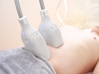 ブルー(Blue)の写真/【月1習慣の脂肪冷却】腹周り,背中の贅肉など気になる部位を徹底ケア!インディバ併用で脂肪燃焼＆代謝UP★