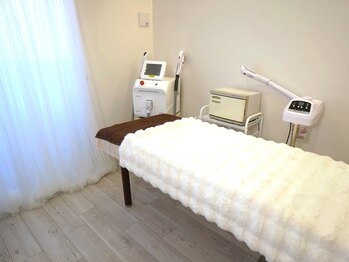 ハクビ(HAKUBI)/ベッド