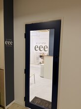 スリーイー(eee)/