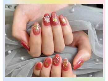 エイチワン(H1)/赤色の新年デザイン