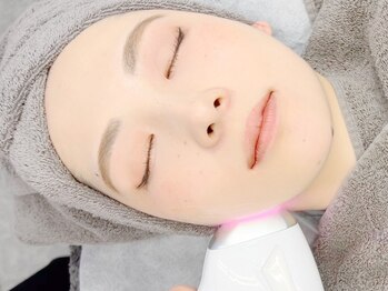 エヌココ(N_coco)の写真/【本気の肌質改善】韓国で大注目の"サーモグロウリフト"でお肌のお悩みを根本から改善♪小顔効果も◎