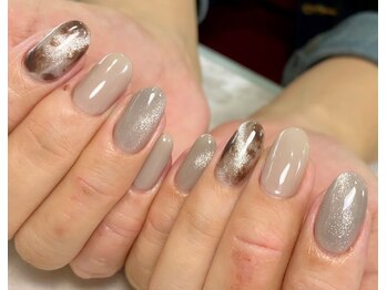 ネイルサロン ビビ(bibi)/秋のマグネットネイル