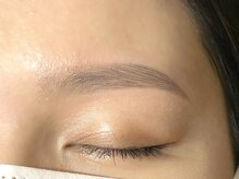 ケケ(KEKE)/眉毛スタイリング