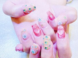 キラキラストーンネイル