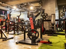 シャイニージム 八王子店(SHINYGYM)/動かすだけでシェイプアップ