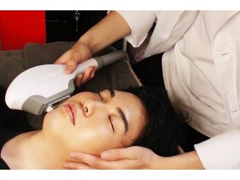 ハーブピーリング&毛穴洗浄専門店 肌REVO 高田馬場店[ニキビ/毛穴/たるみ/美白/シミ]/高田馬場　メンズひげ脱毛