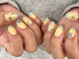 ピックアップ/フレンチ花ネイル