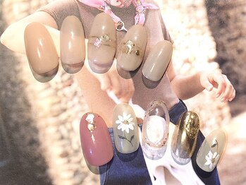 キュアバイアニーアンドジーノ(Qa by Annie&Gino)/