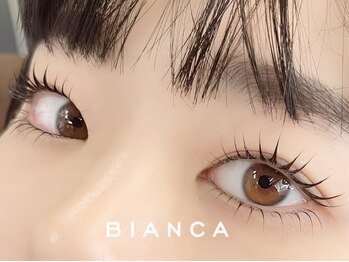 ビアンカ 名駅店(Bianca)の写真/湿気に強い！【予約数No1★選べるカール感♪まつげパーマ（上下）¥5500/（上）¥4400】マスカラパーマ◎