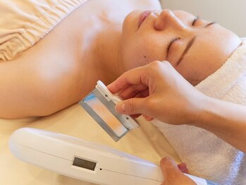 リバイブ(REVIVE)の写真/結果重視★エステの次元を超える肌改善マシン◇しみ/しわ/たるみ/くすみ/毛穴/ニキビ/アクネ菌にアプロ-チ!