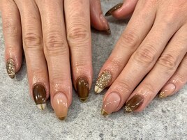 ニュアンスネイル　ブラウン