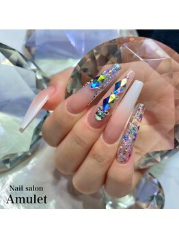 アミュレット(AMULET)/白グラデ×キラキラ