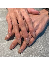 ブラウンベージュラメネイル