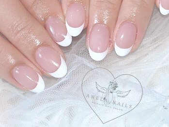 アネラ ネイルズ(Anela_nails)/フレンチ(ベースカラー込み)