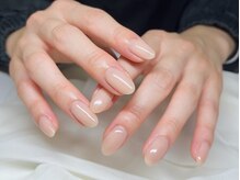 スエン(Suen)/オフィス映えの上品ワンカラー