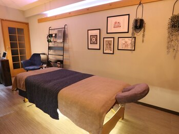 ラモアナ 布施店(lamoana)の写真/心地よい香りに包まれて至福のひと時を♪全身オイルケアで血行を促進し、溜まった疲れや足のむくみをケア◎