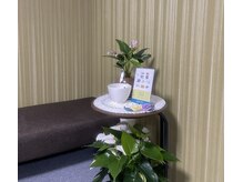 リアン(Lien)の雰囲気（待ち合い場所です。一息つける落ち着くサロンです。）