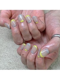 イエロー×グレーフレンチ