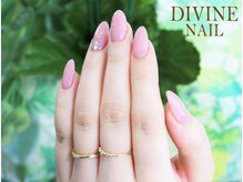 ディバイン ネイルズ(DIVINE NAILS)