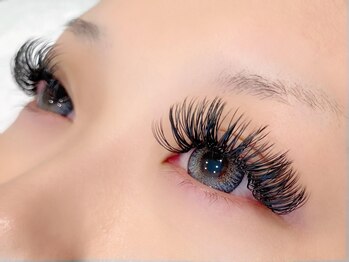 パルフェ(Parfait Eyelash Nail Salon)の写真/◇フラットラッシュが大人気◇バサバサ好きさんにはフラットトリプルがオススメ♪