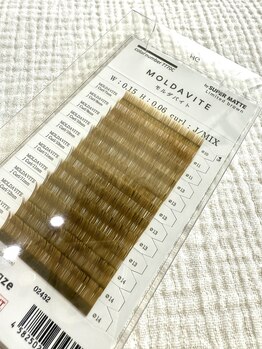 ニニ(Nini)/豊富なブラウンカラー