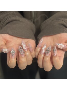 ジン(Jin)の写真/チップ長さだし★1本から長さ出しOK！自爪の形にお悩みの方、爪が弱く伸ばせない方もすらっとした美爪に！