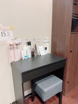 えにし整体 鍼灸整骨院/ドレッサーも完備♪