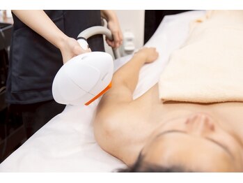 アミティベリッシモ(amity bellissimo)/【男性】最強全身脱毛で綺麗に♪