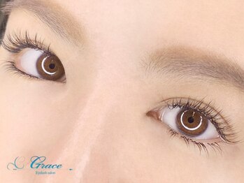 グレース(Grace)の写真/丁寧なカウンセリングで初めての方にピッタリ！自まつ毛の負担を軽減＆似合わせデザインのご提案も◎