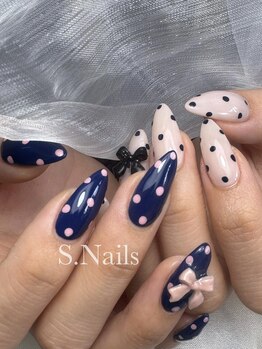 エスドットネイルズ(S. Nails)の写真/チビ爪でお悩みの方も長さ出しで解決！憧れのロングネイルが叶うサロンへようこそ♪
