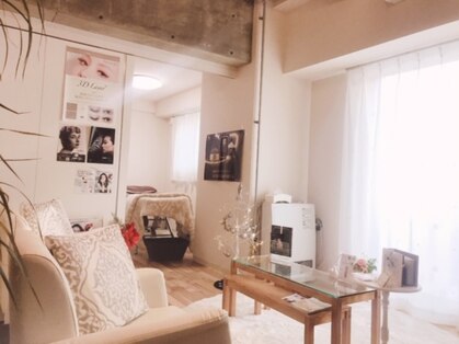 アイリス(EYELISS)の写真