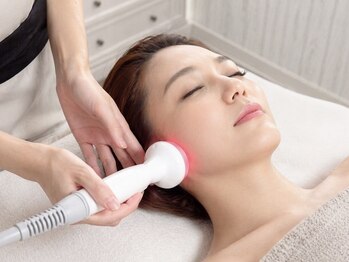 ピトレスク 大森山王(PITTORESQUE)の写真/「小顔シェイプ」で劇的変化！顔のたるみ脂肪は吸引マシン♪フェイスラインもたつき×二重あごサヨナラ♪