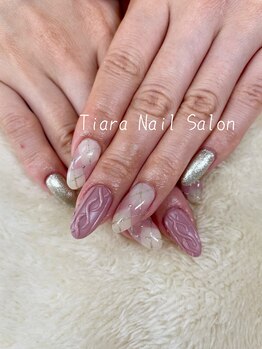 ティアラ(Tiara)/持ち込み