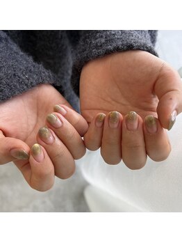 ロカネイルズ(roca nails)/クリアベースのニュアンスネイル